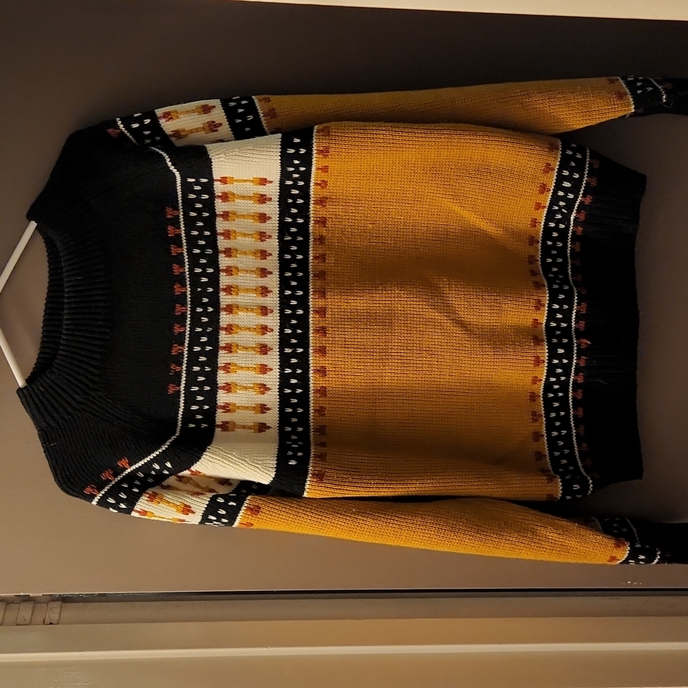 Beautiful Vintage sweater RARE